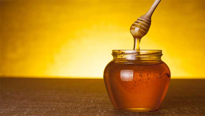How to remove tan with Oats and Honey