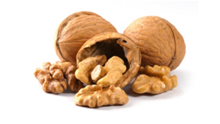 Have Walnuts to Prevent Dandruff